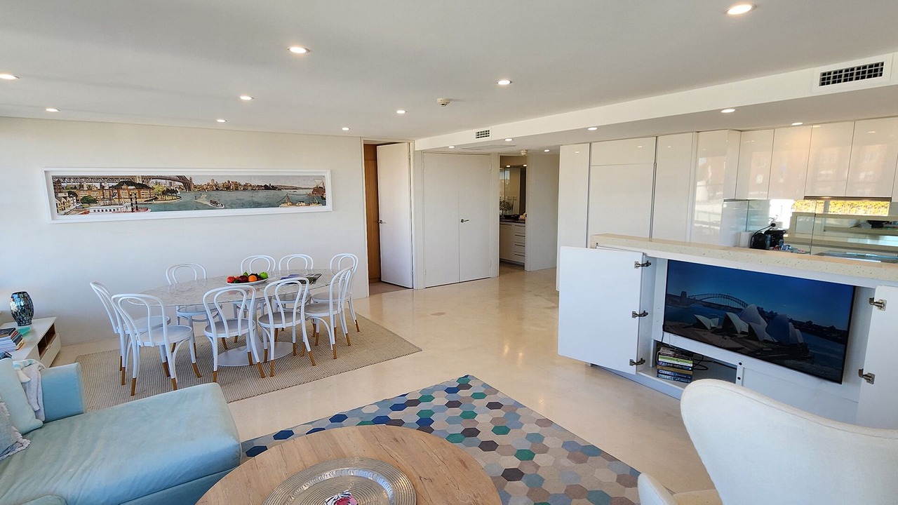 Photo of Bedroom in Elizabeth Bay