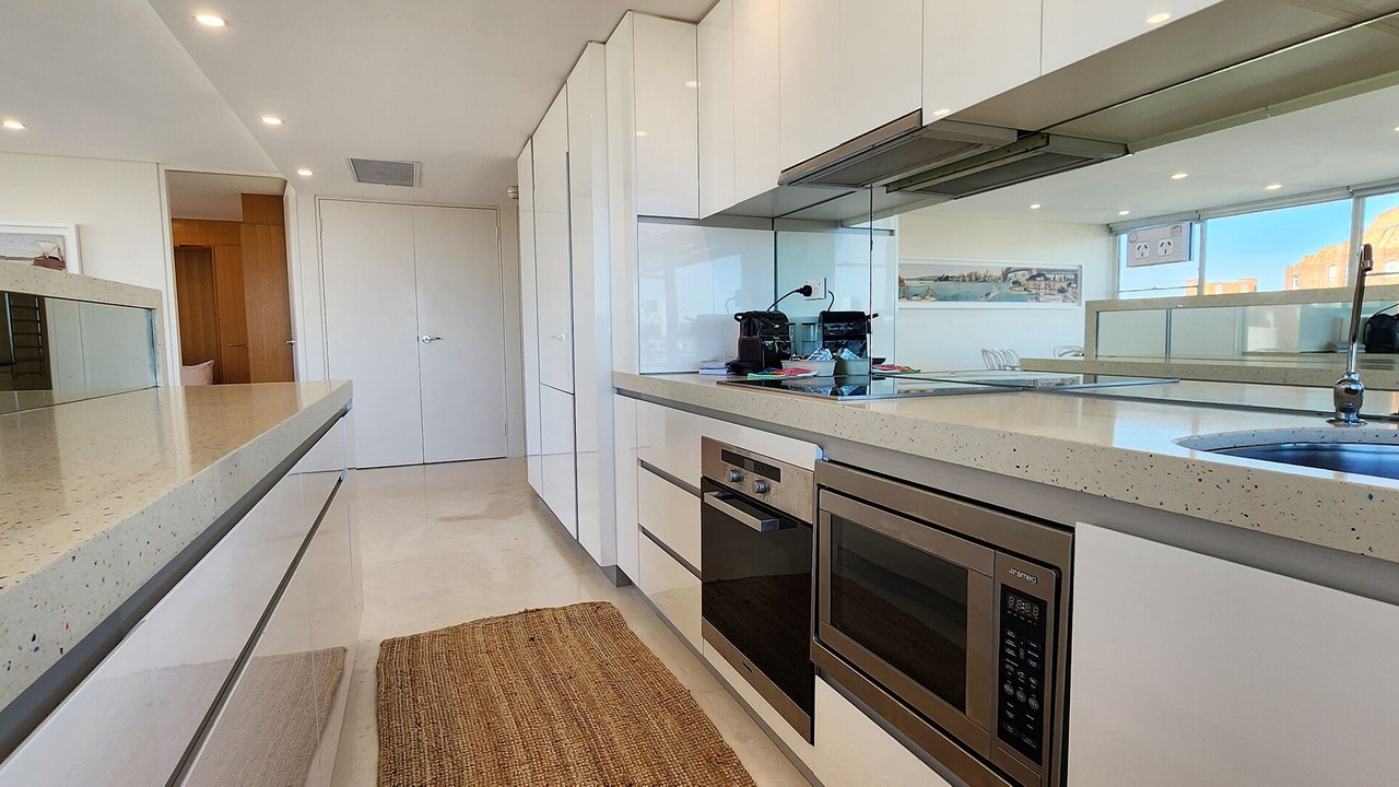 Photo of Others in Elizabeth Bay