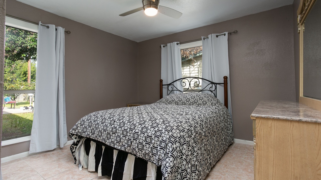 Photo of Bedroom in North San Antonio - SAT