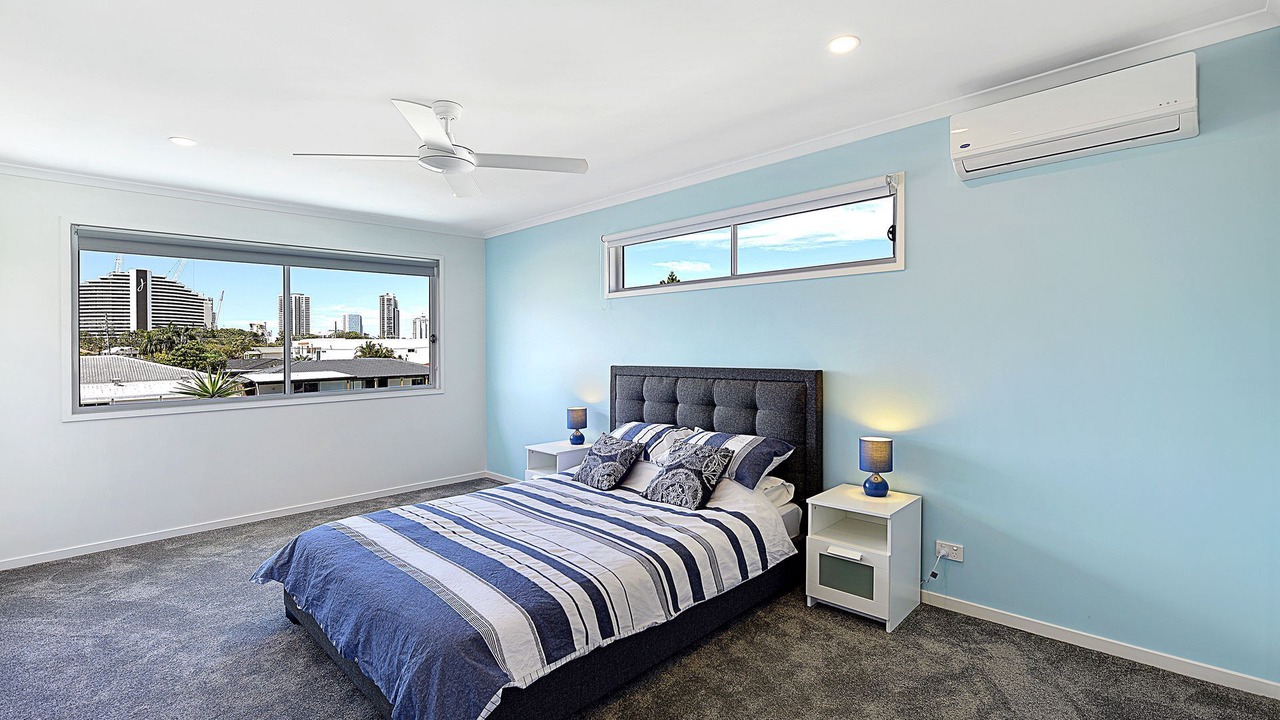 Photo of Bedroom in Broadbeach Waters