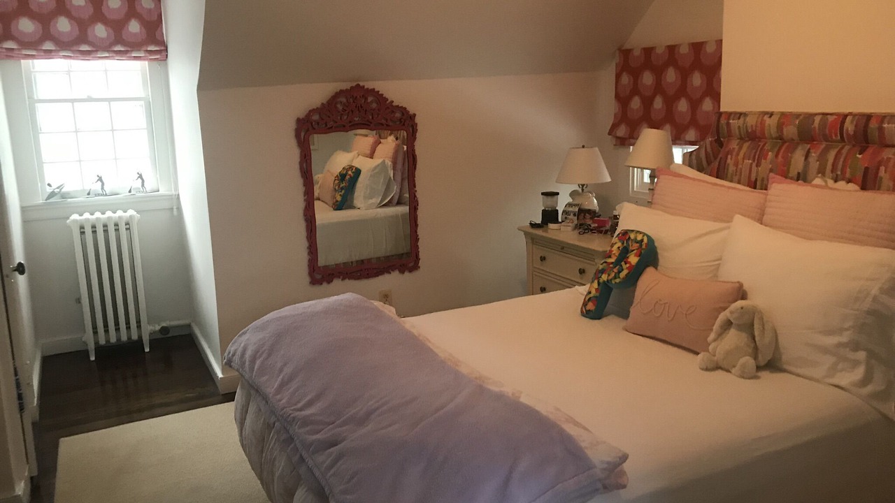 Photo of Bedroom in Glen Cove