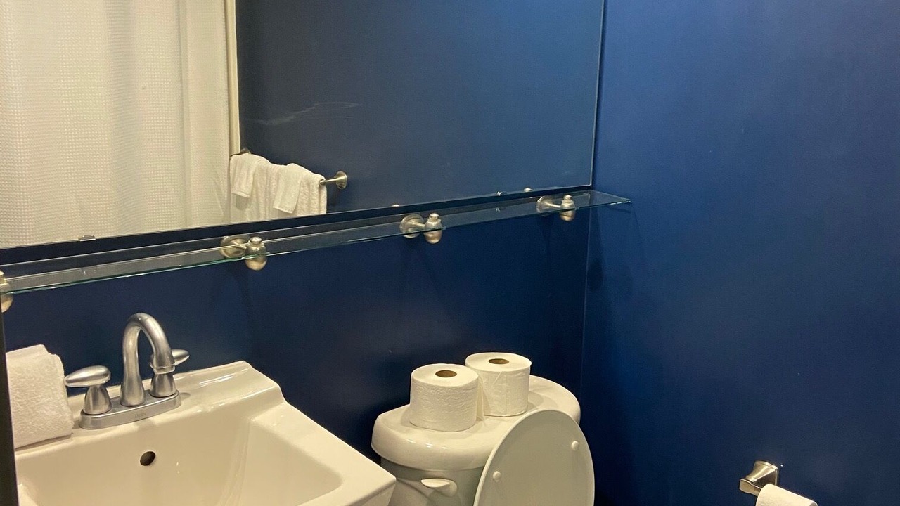 Photo of Bathroom in Edray