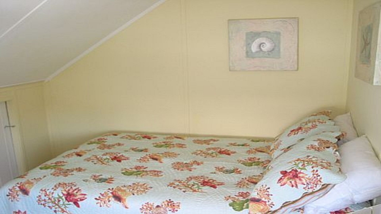 Photo of Others in Eastward Look