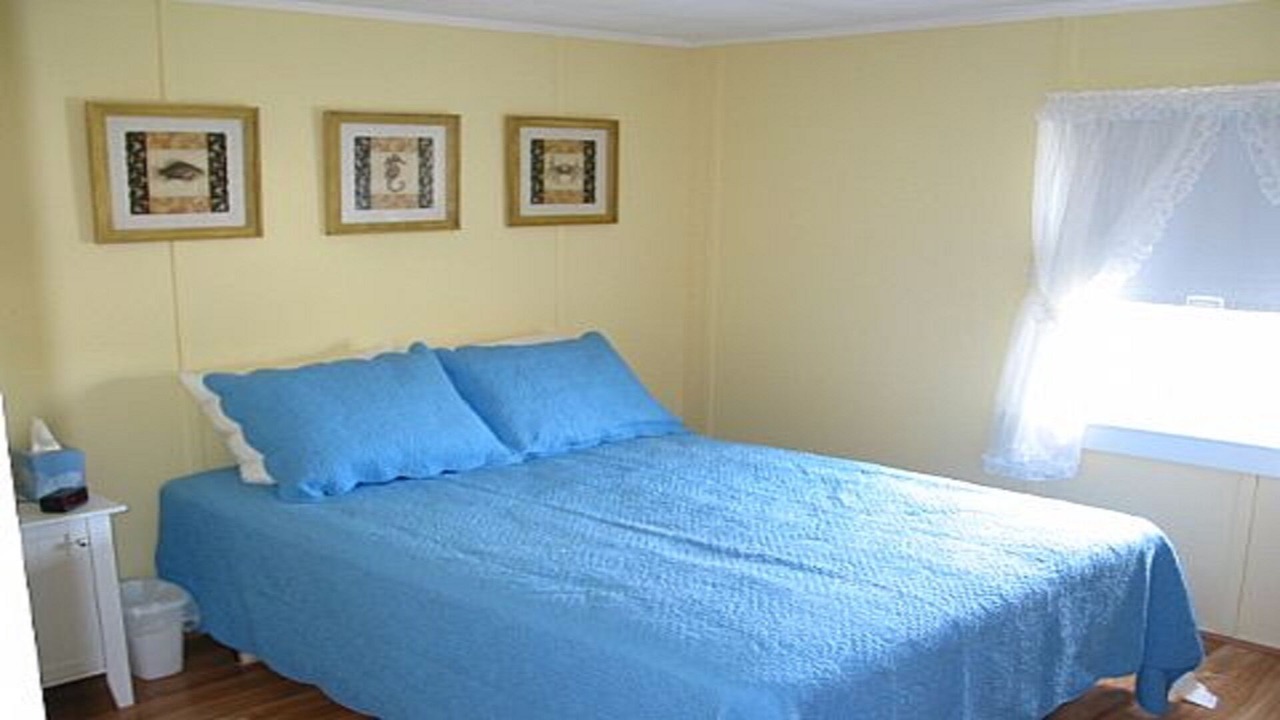 Photo of Others in Eastward Look