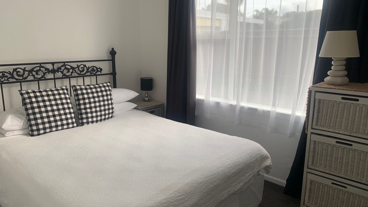 Photo of Bedroom in Ohope