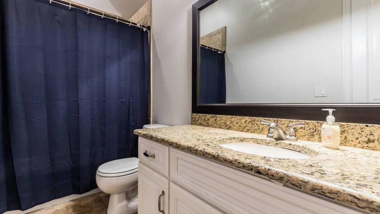 Photo of Bathroom in Lower Greenville