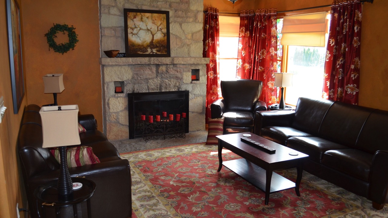 Photo of Livingroom in Silver Lake