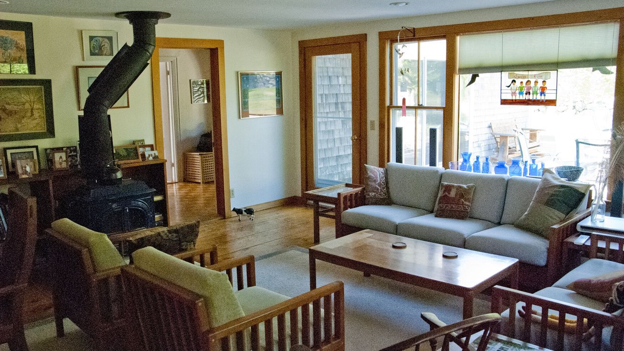 Photo of Livingroom in Chilmark