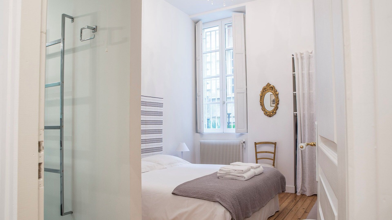 Photo of Bedroom in Hotel de Ville - Quinconces