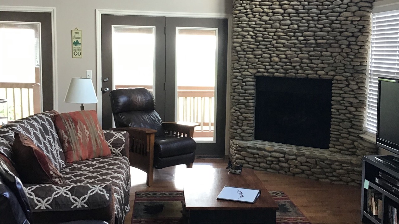 Photo of Livingroom in Murphy