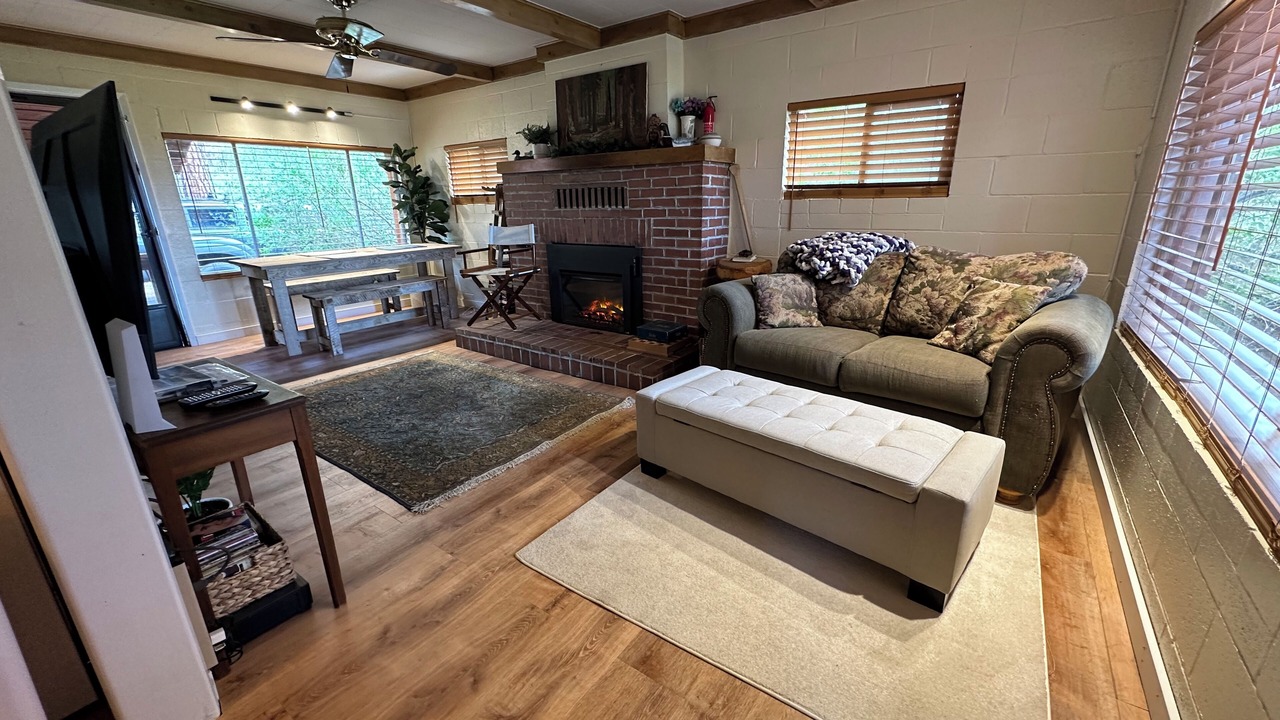Photo of Livingroom in Chiloquin