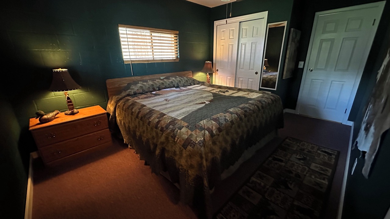 Photo of Bedroom in Chiloquin