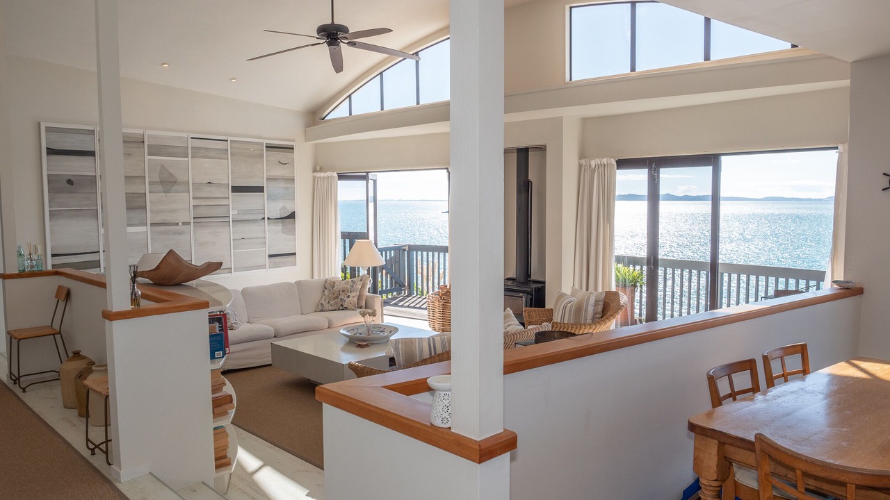 Photo of Livingroom in Coopers Beach