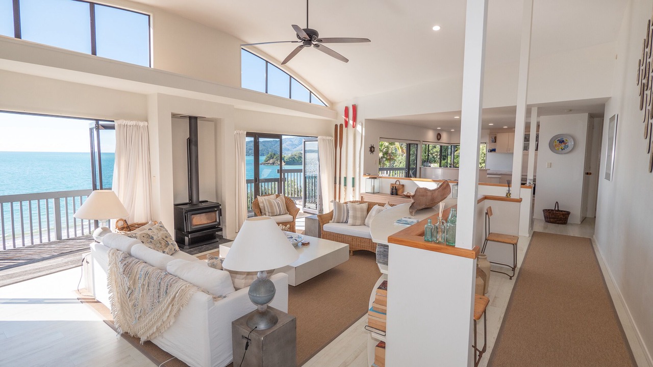 Photo of Livingroom in Coopers Beach