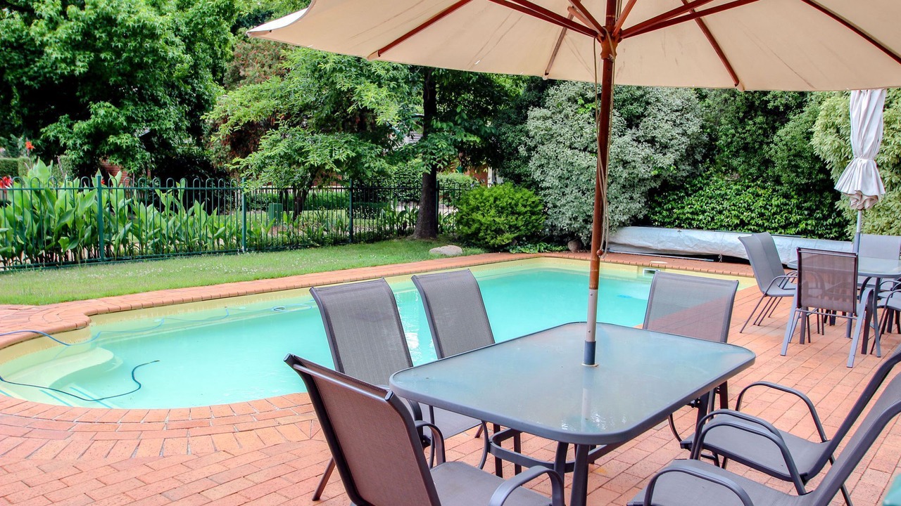 Photo of Outdoor in Bright