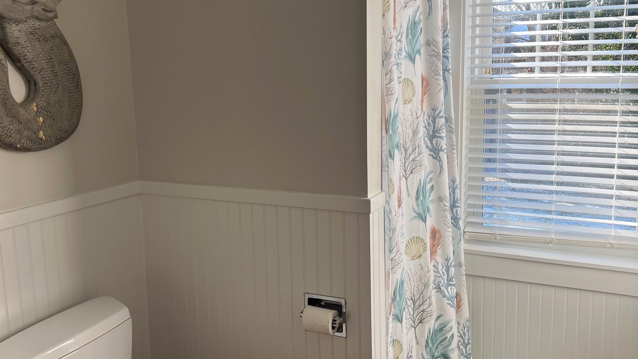 Photo of Bathroom in East Orleans