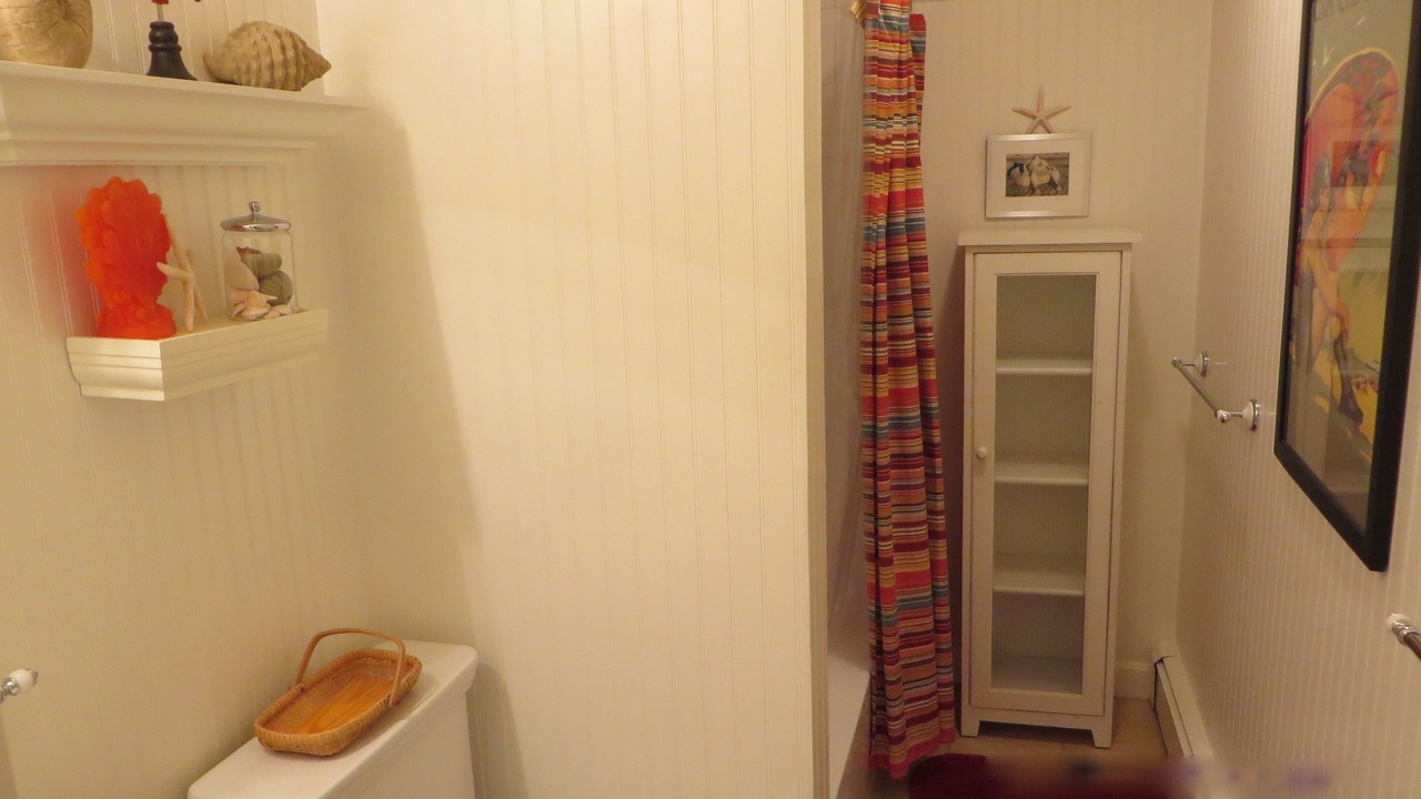 Photo of Bathroom in East Orleans