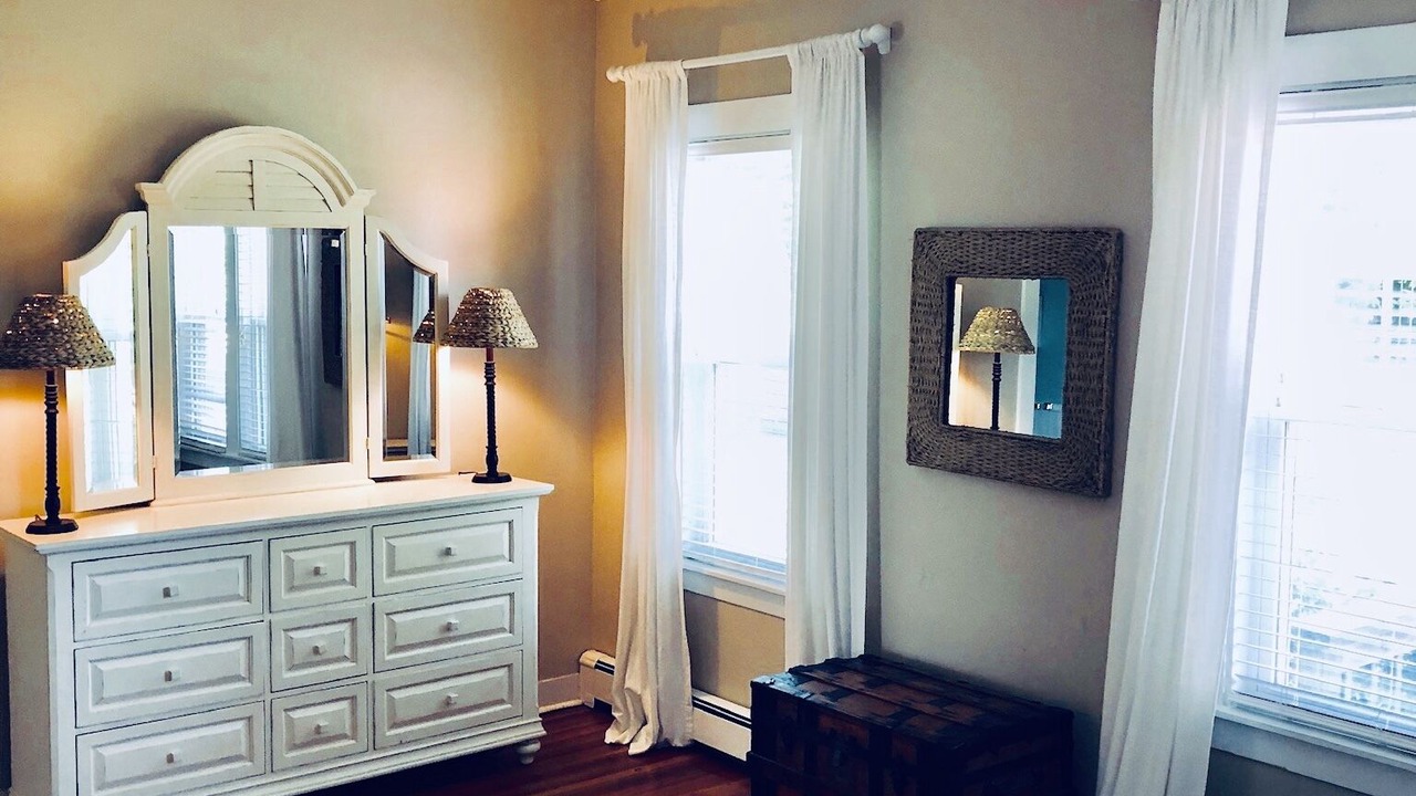 Photo of Bedroom in East Orleans