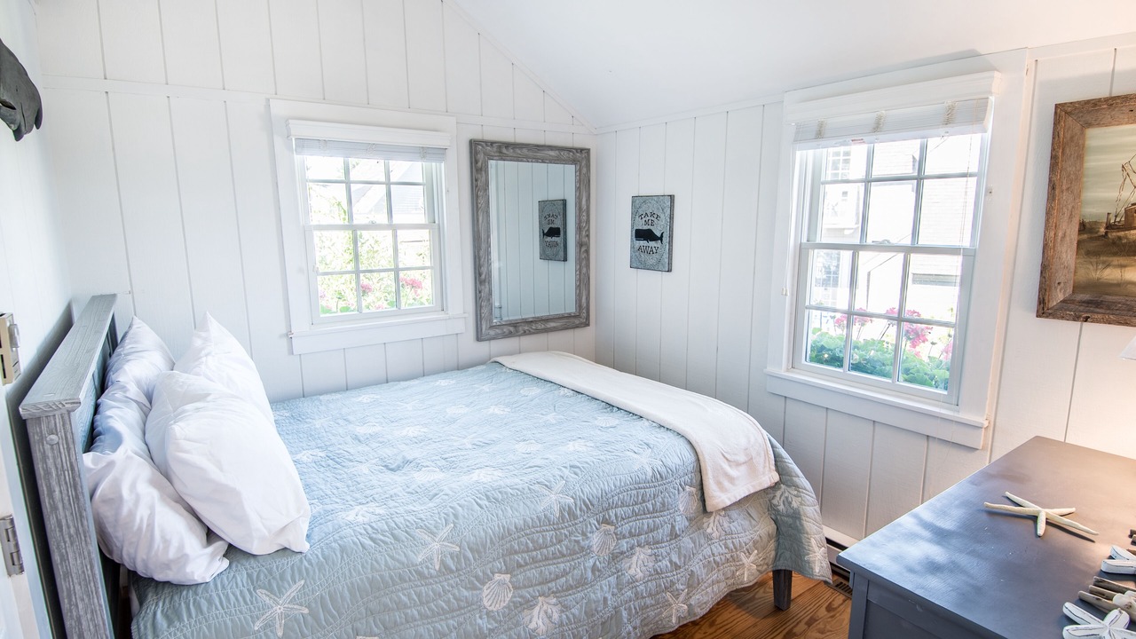 Photo of Bedroom in Mashpee