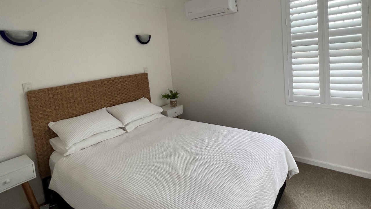 Photo of Bedroom in Mollymook Beach