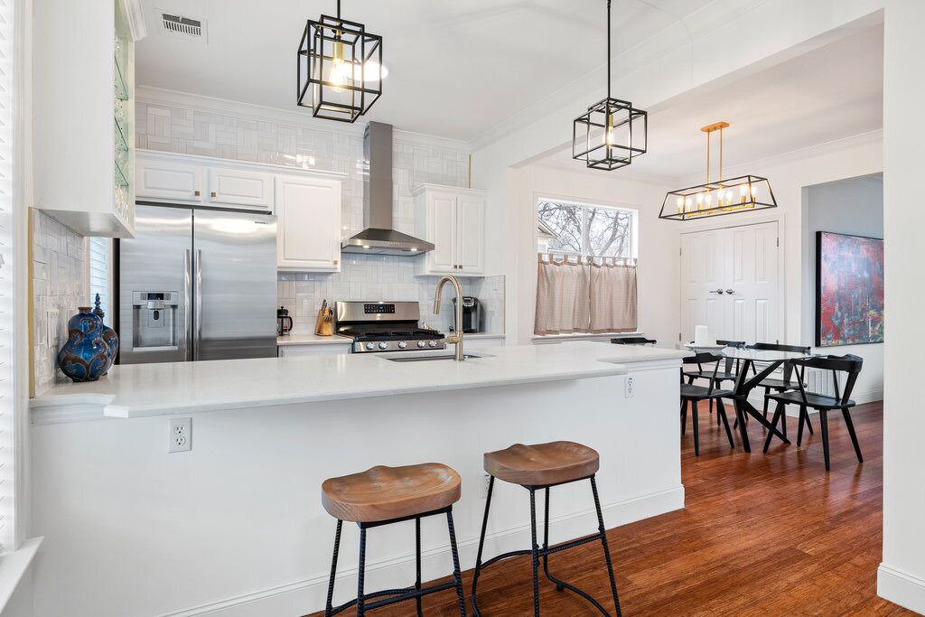 Photo of Kitchen in East Cesar Chavez