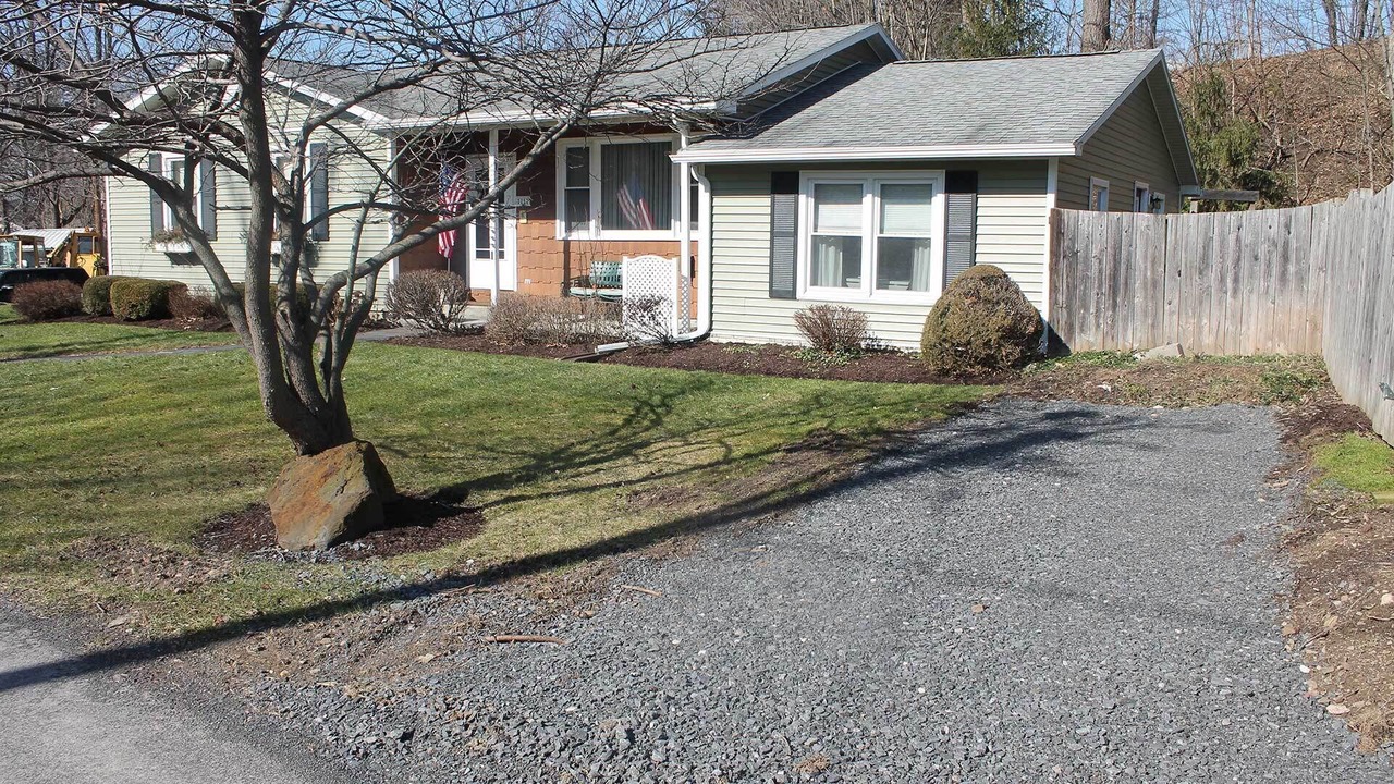 Photo of Outdoor in Clinton