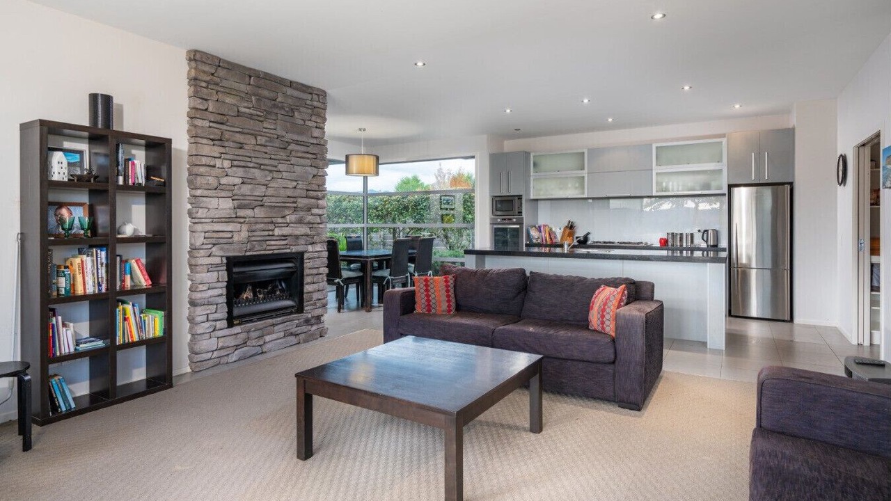 Photo of Livingroom in Rainbow Point