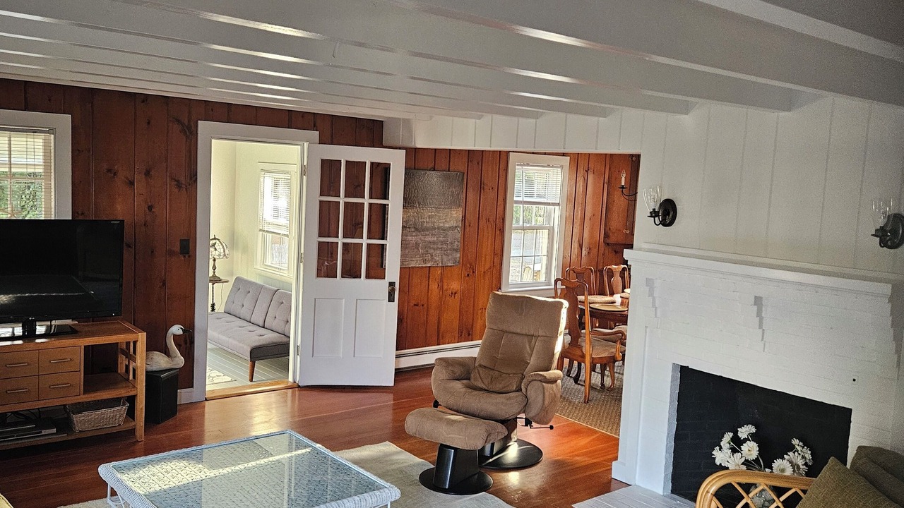 Photo of Livingroom in Dennis Port