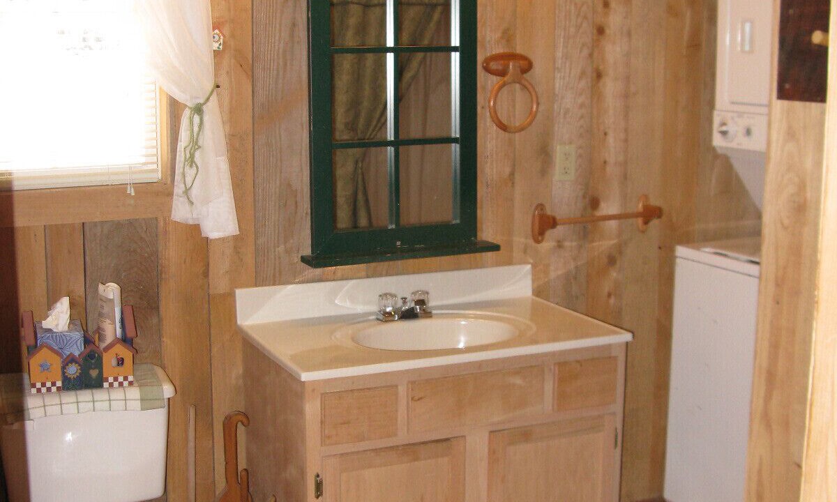 Photo of Bathroom in Muddy Pond