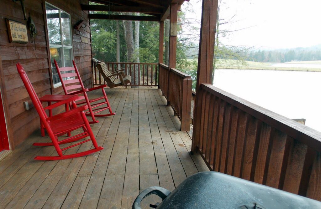 Photo of Outdoor in Muddy Pond