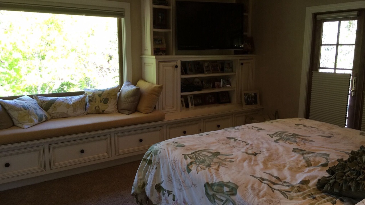 Photo of Bedroom in Los Altos Hills