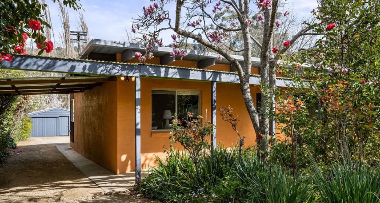 Photo of Outdoor in Bright