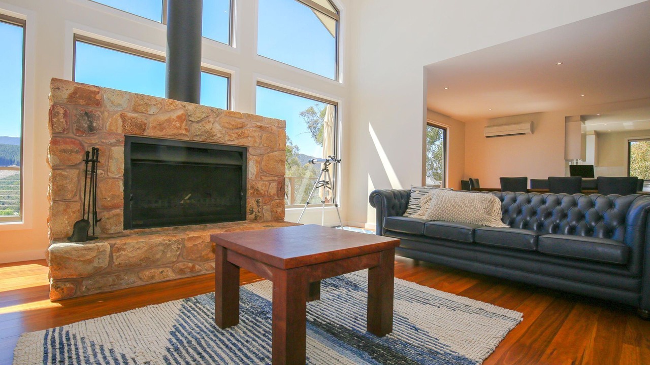 Photo of Livingroom in Bright