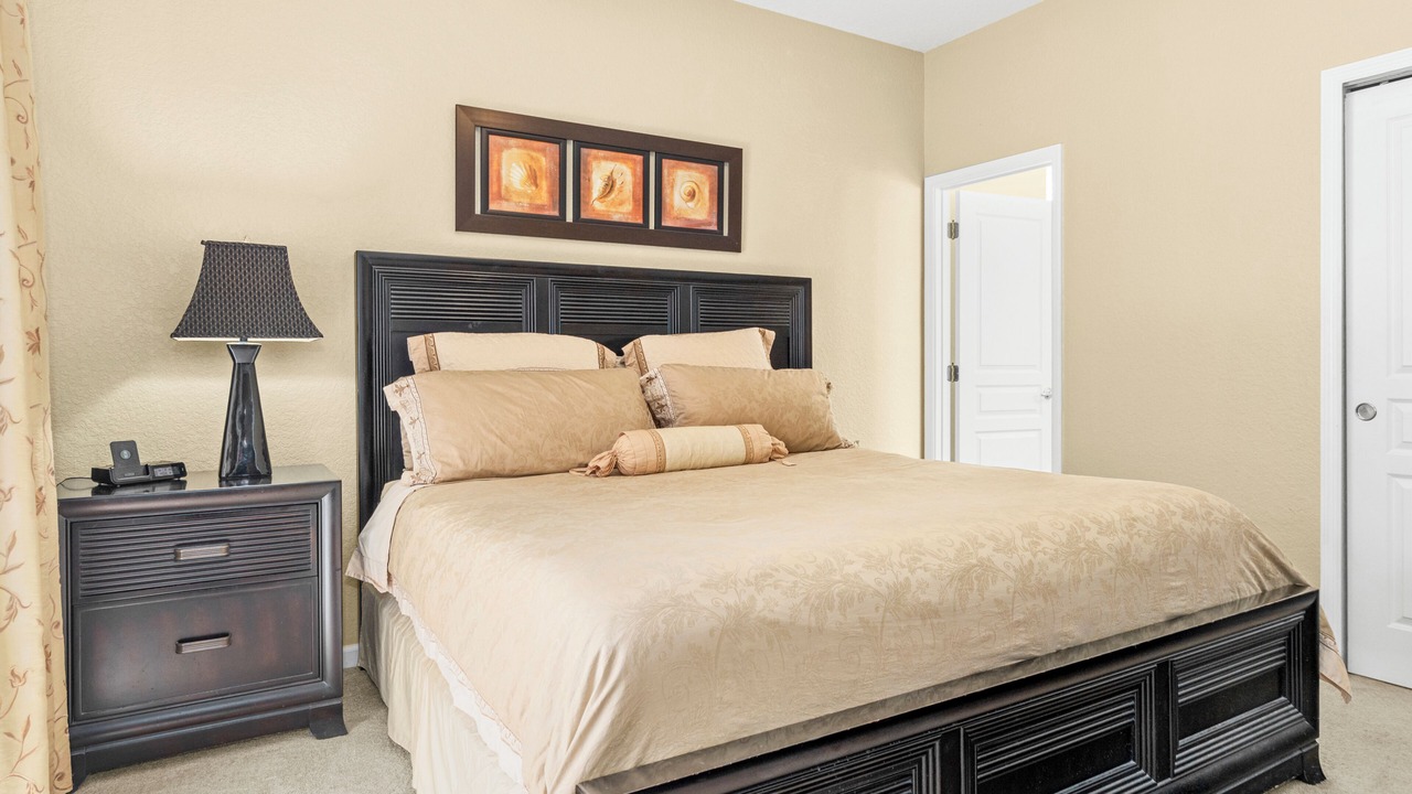 Photo of Bedroom in Windsor Hills