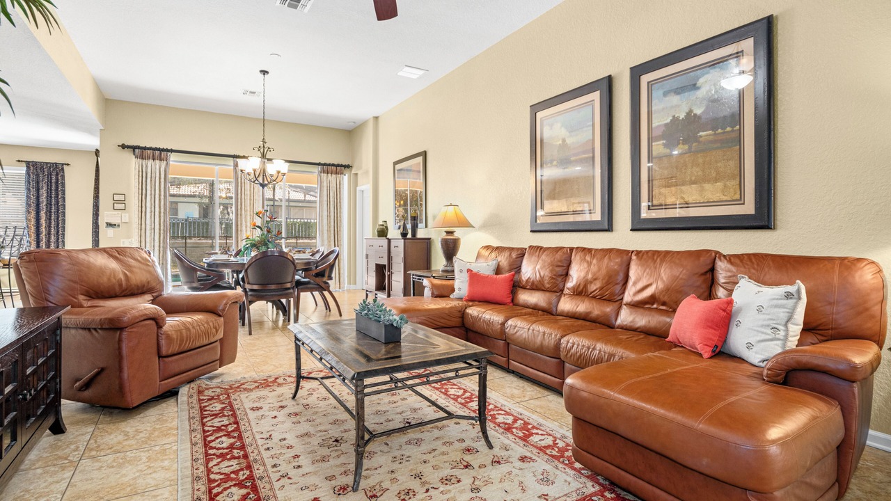 Photo of Livingroom in Windsor Hills