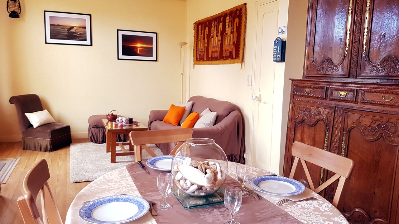 Photo of Others in Le Home