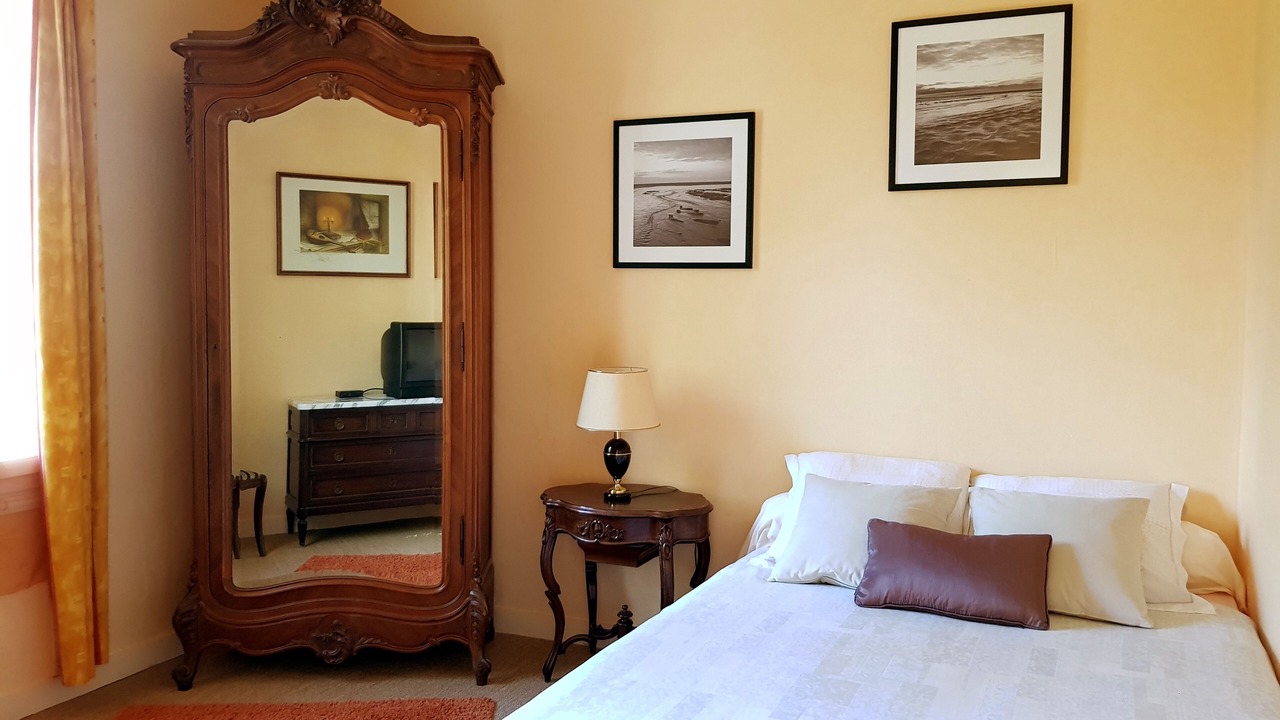 Photo of Bedroom in Le Home