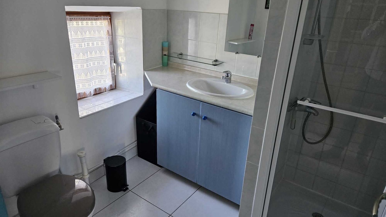 Photo of Bathroom in La Roche-Posay