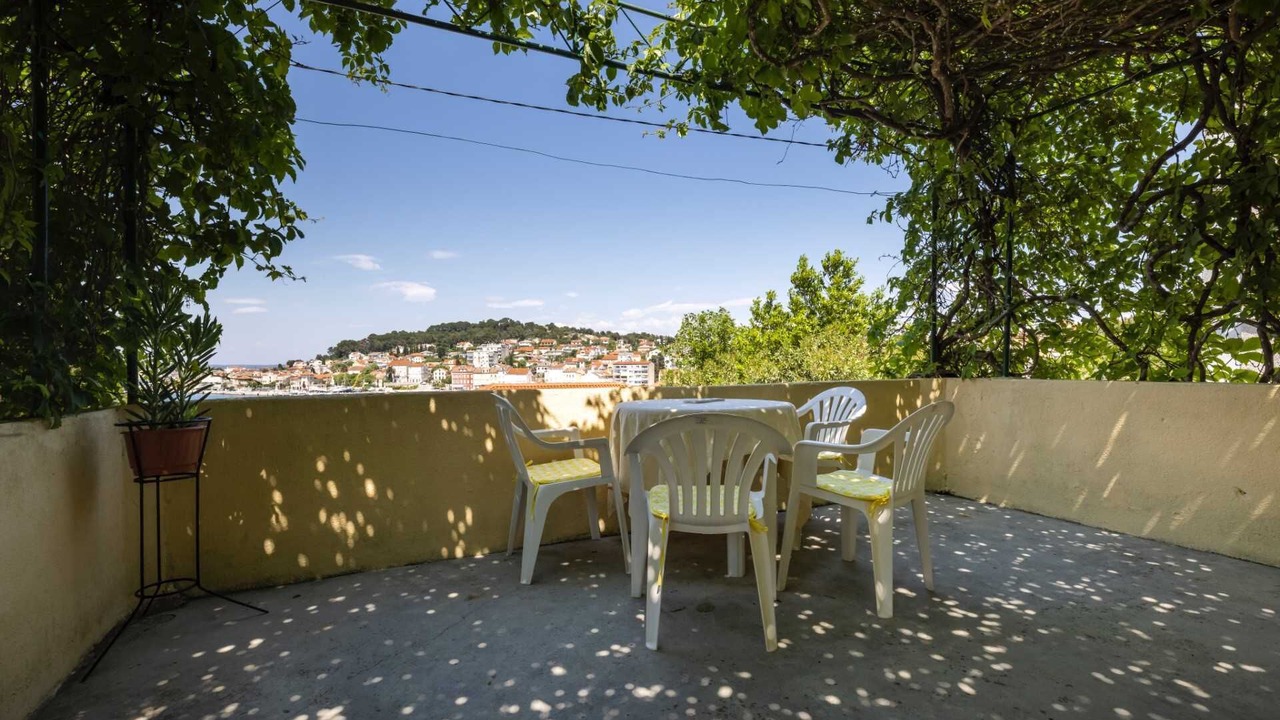 Photo of Outdoor in Cove Murtar