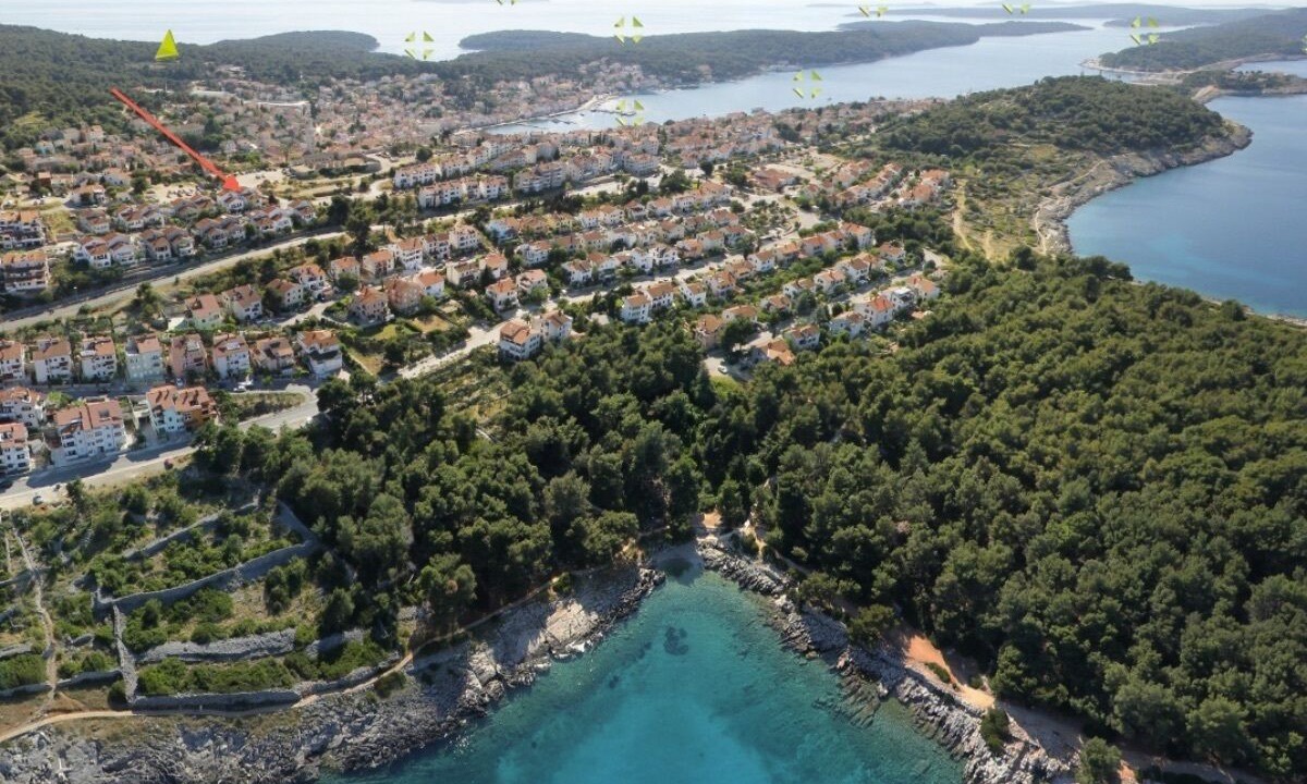Photo of Outdoor in Cove Murtar
