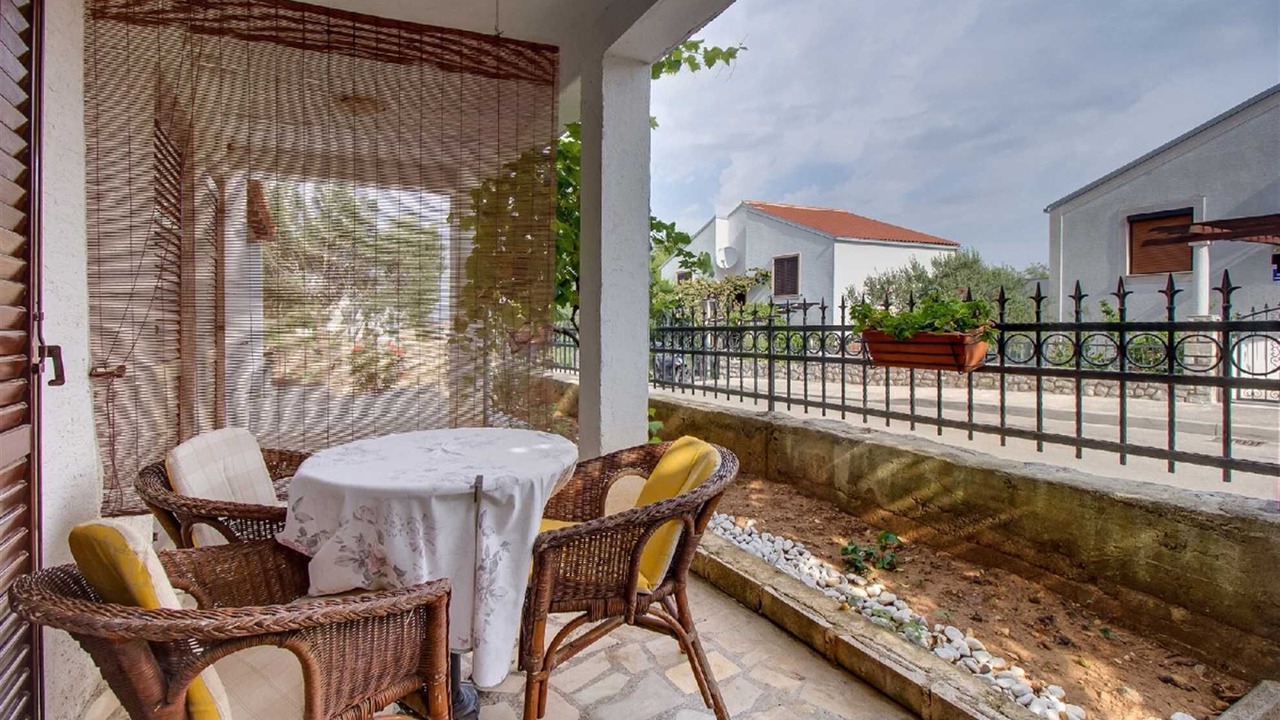 Photo of Outdoor in Cove Murtar