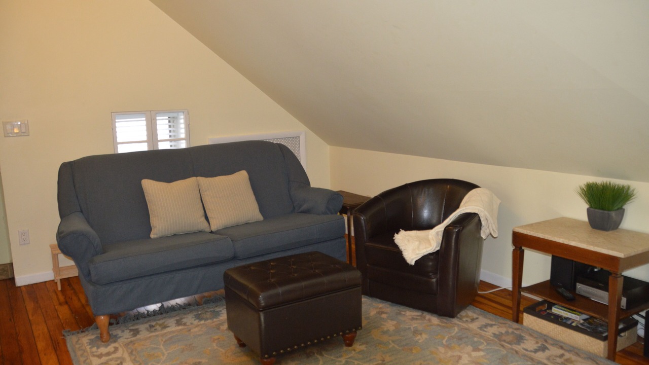 Photo of Livingroom in Town of Ramapo