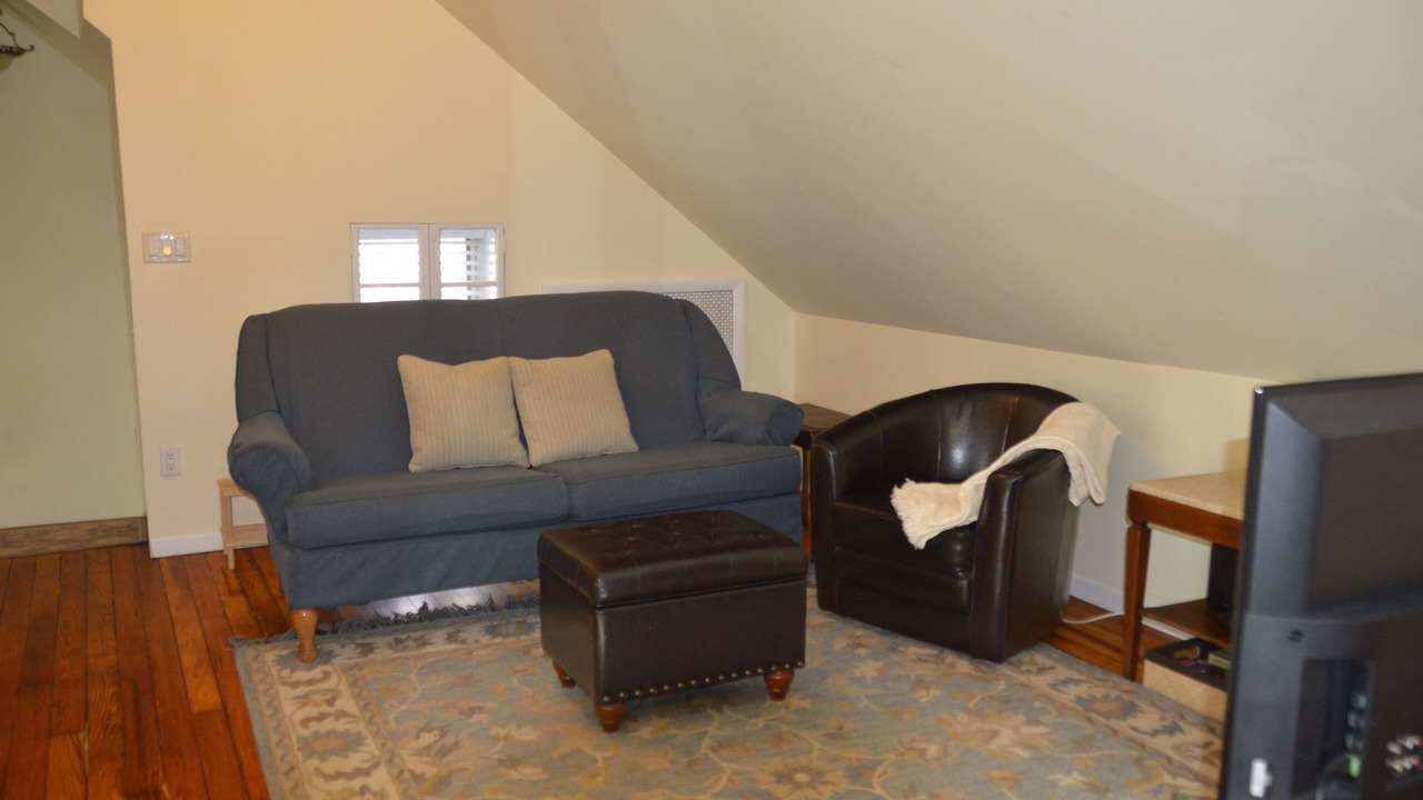 Photo of Livingroom in Town of Ramapo