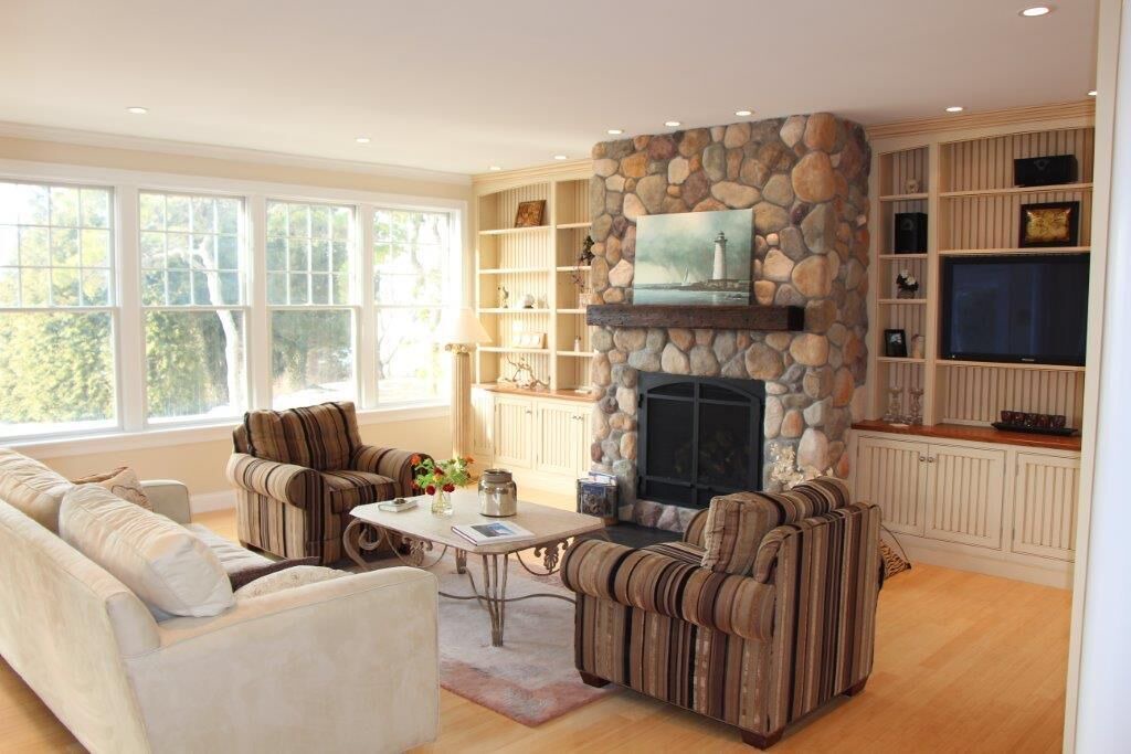 Photo of Livingroom in Buzzards Bay