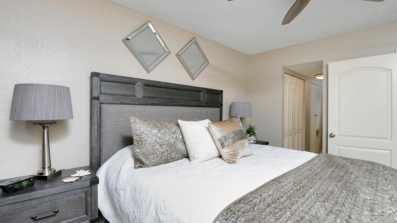 Photo of Bedroom in Madeira Beach