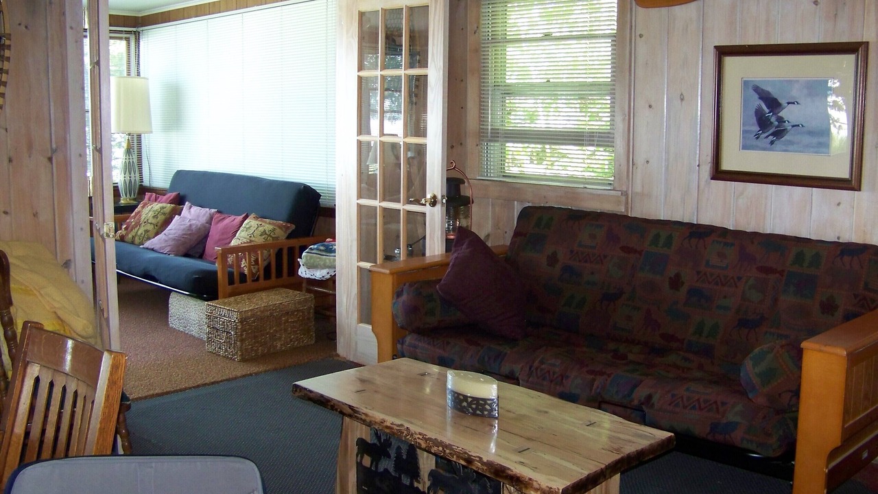 Photo of Livingroom in Onaway