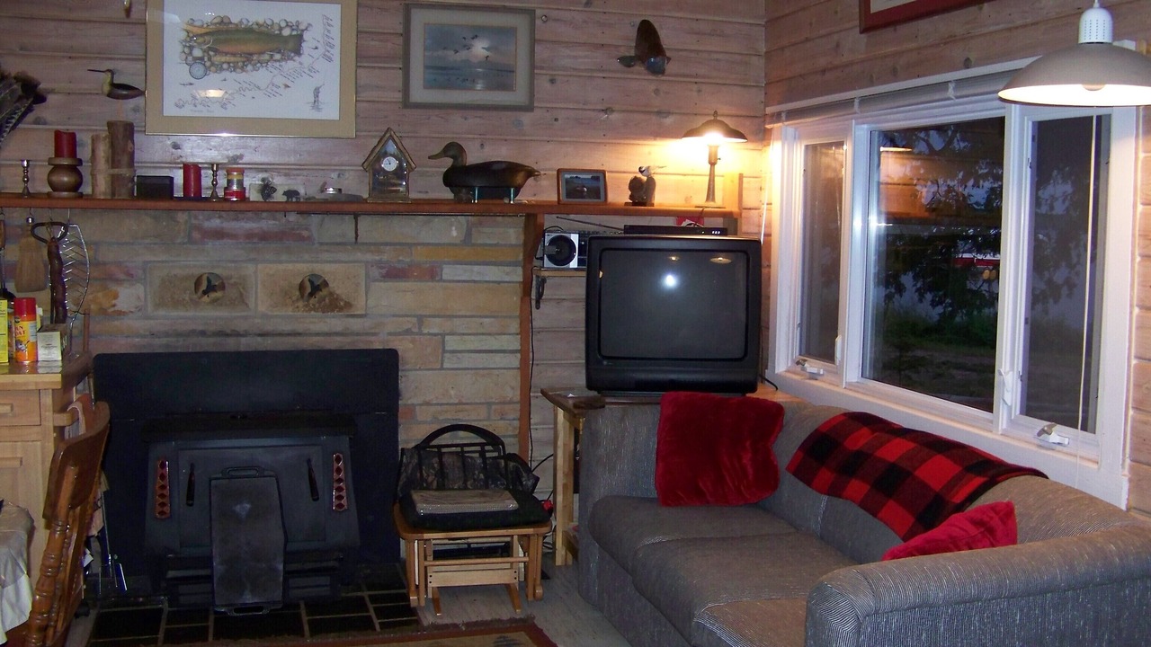 Photo of Livingroom in Onaway