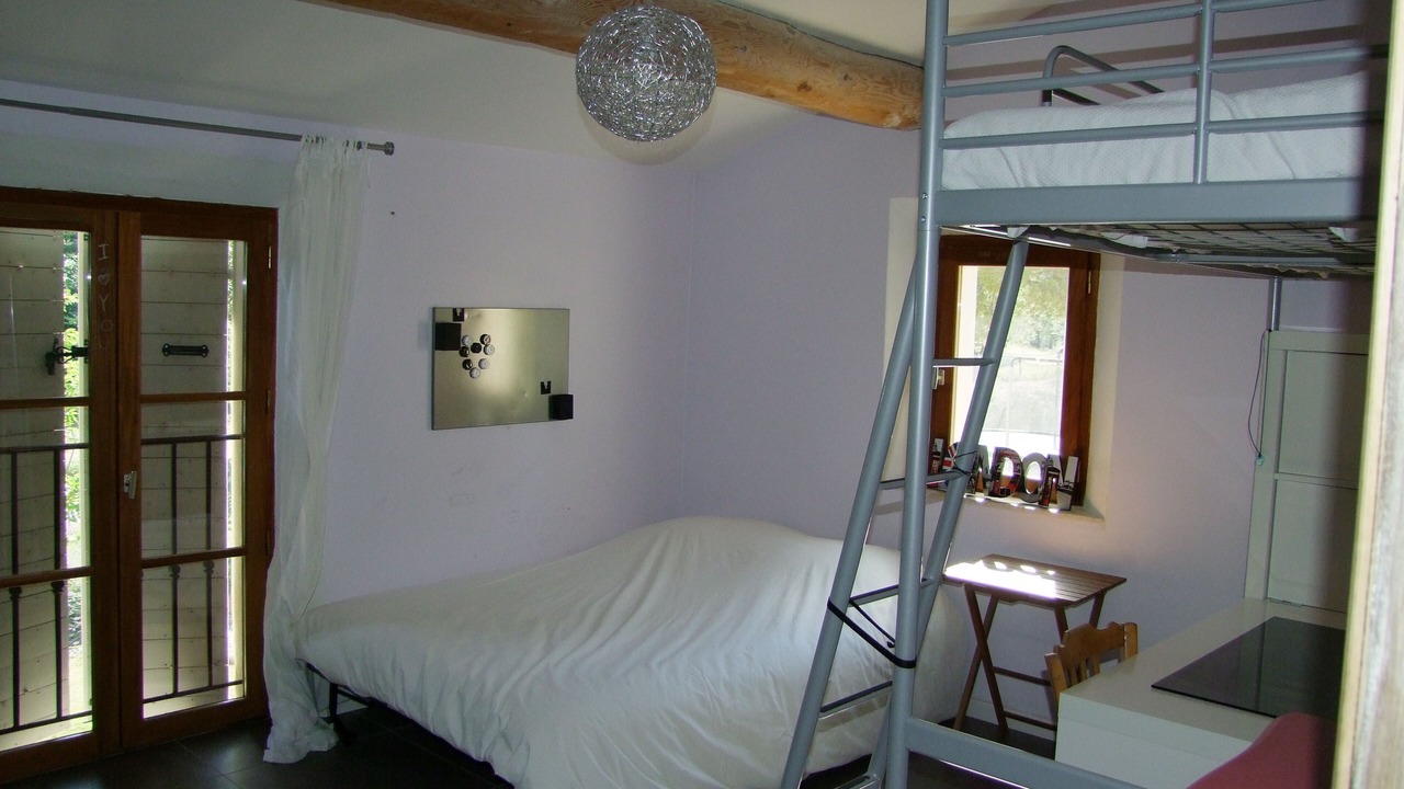 Photo of Bedroom in Cabries