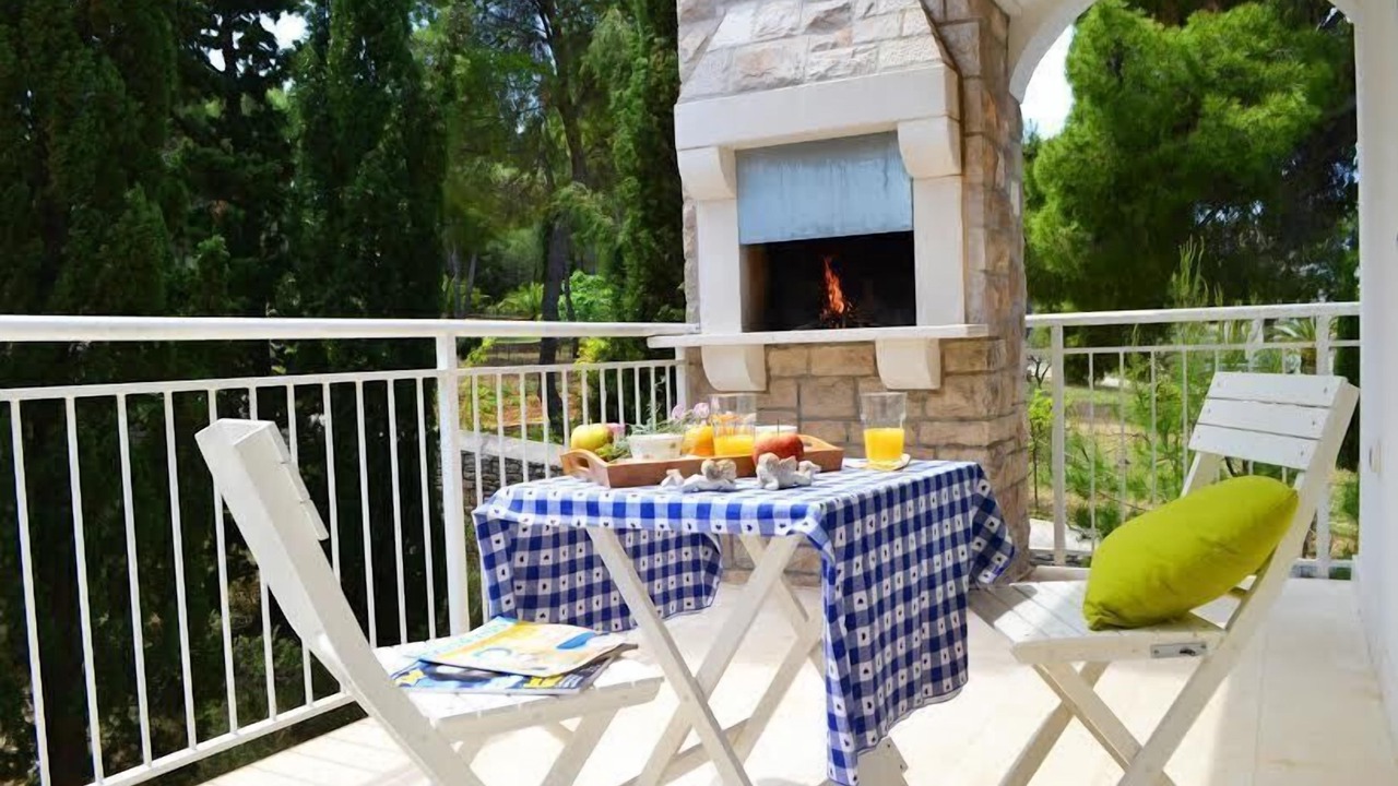 Photo of Outdoor in Cove Makarac (Milna)