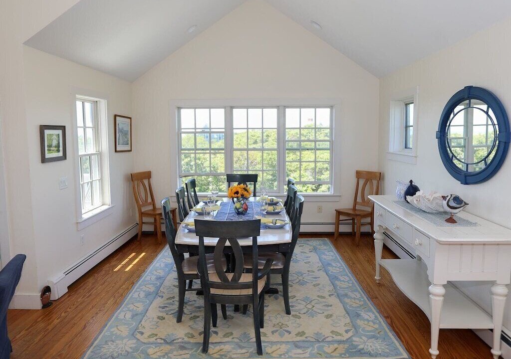 Photo of Bedroom in Tom Nevers